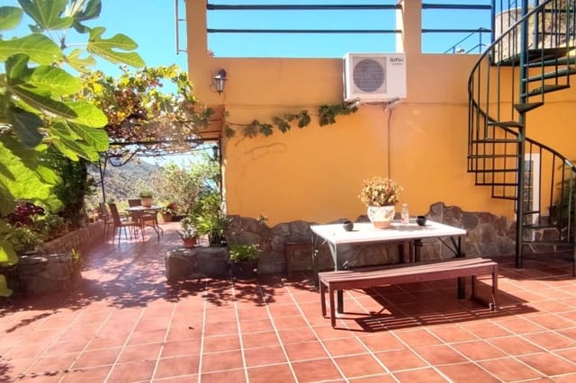 Chalet de 1 habitación en Capistrano, Nerja en venta con piscina - 290.000 € (Ref: 9492760)
