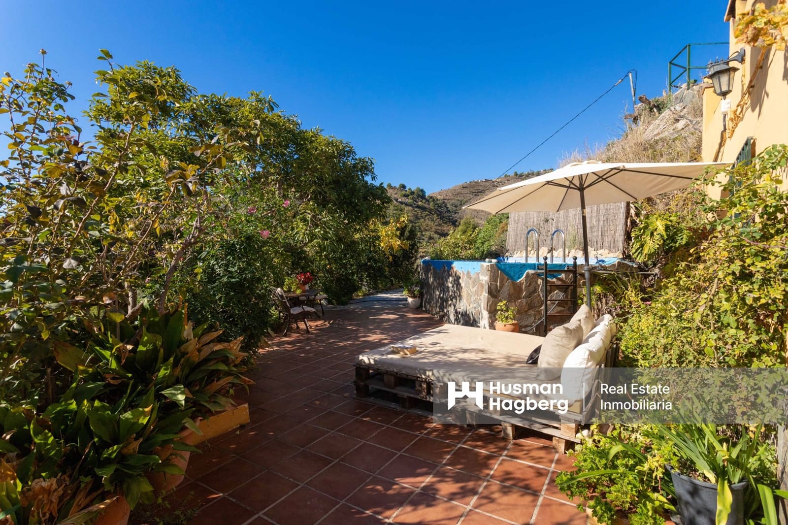 Chalet de 1 habitación en Nerja en venta con piscina - 290.000 € (Ref: 9492760)