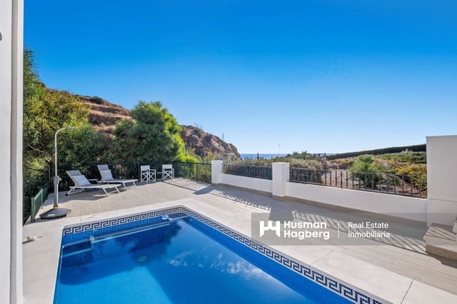 3 makuuhuone Huvila myytävänä paikassa El Peñoncillo, Torrox mukana uima-altaan - 649 000 € (Ref: 9495285)