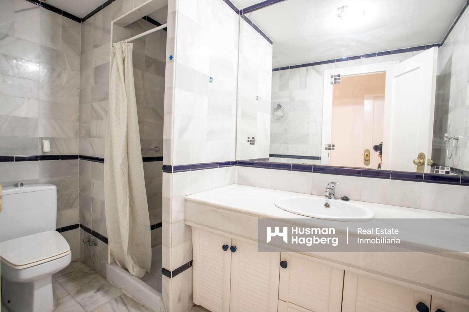 3 bedroom Apartment for sale in Almunecar - € 300,000 (Ref: 9495551)