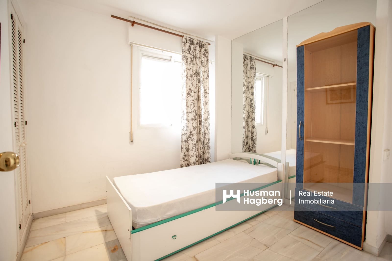 3 bedroom Apartment for sale in Almunecar - € 300,000 (Ref: 9495551)