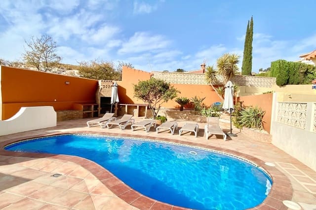 3 sovrum Villa till salu i Almuñécar med pool - 570 000 € (Ref: 9500613)