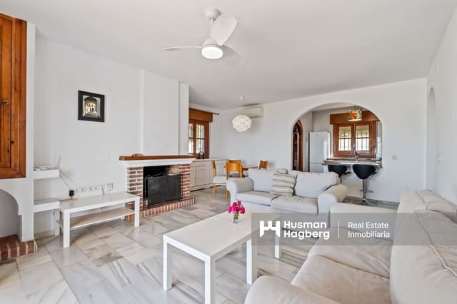 2 sovrum Villa till salu i Capistrano, Nerja med pool - 650 000 € (Ref: 9503424)