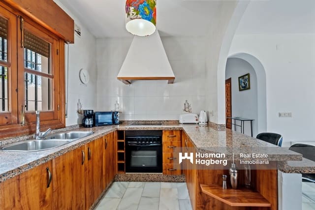 2 sovrum Villa till salu i Capistrano, Nerja med pool - 650 000 € (Ref: 9503424)