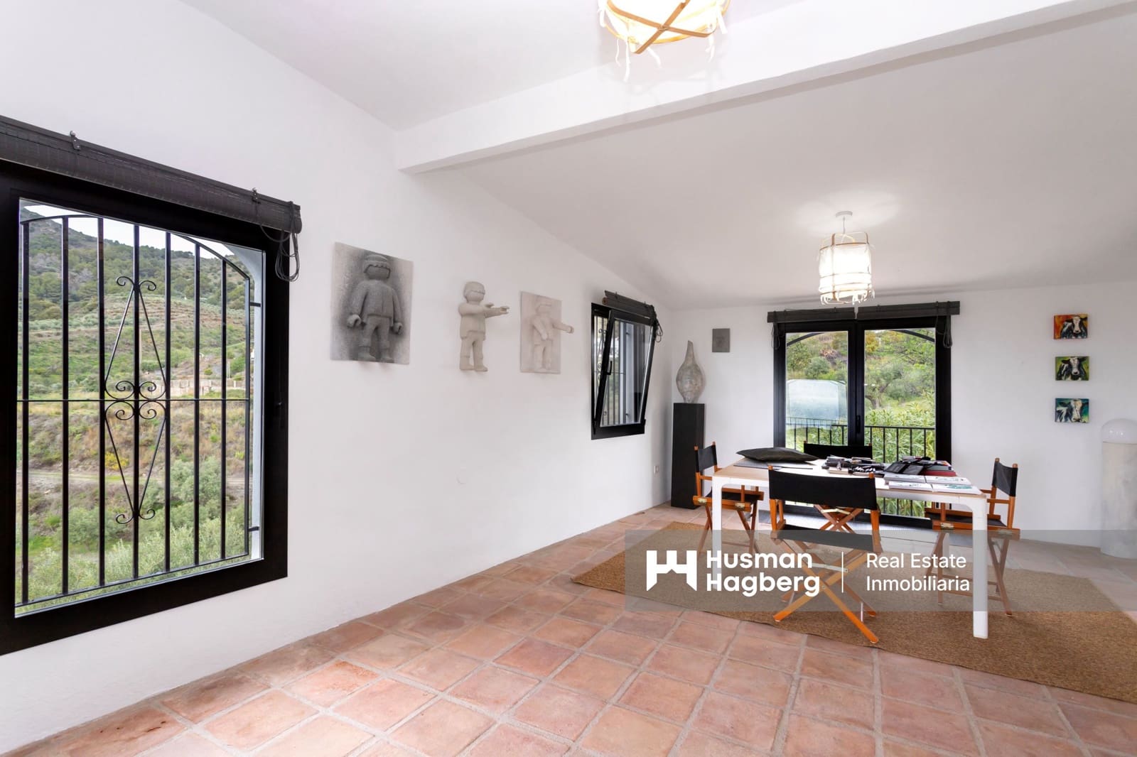 5 bedroom Villa for sale in Almunecar with pool - € 795,000 (Ref: 9503425)