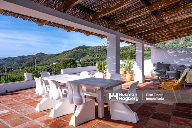 5 sovrum Villa till salu i Almuñécar med pool - 795 000 € (Ref: 9503425)