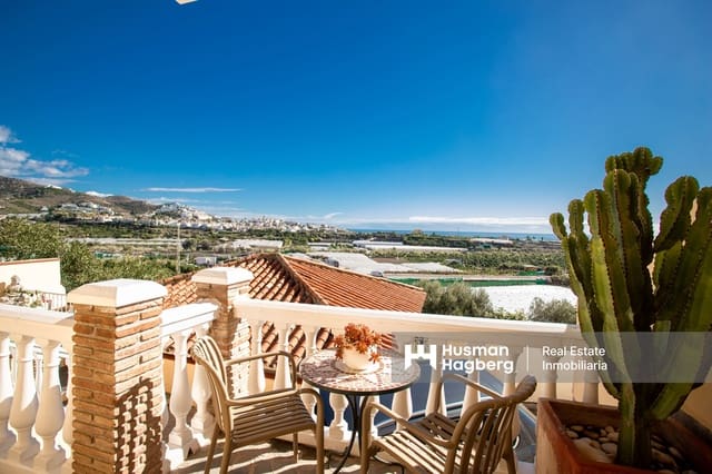 Chalet de 3 habitaciones en Urbanización Santa Rosa, Torrox en venta con piscina - 489.000 € (Ref: 9509246)