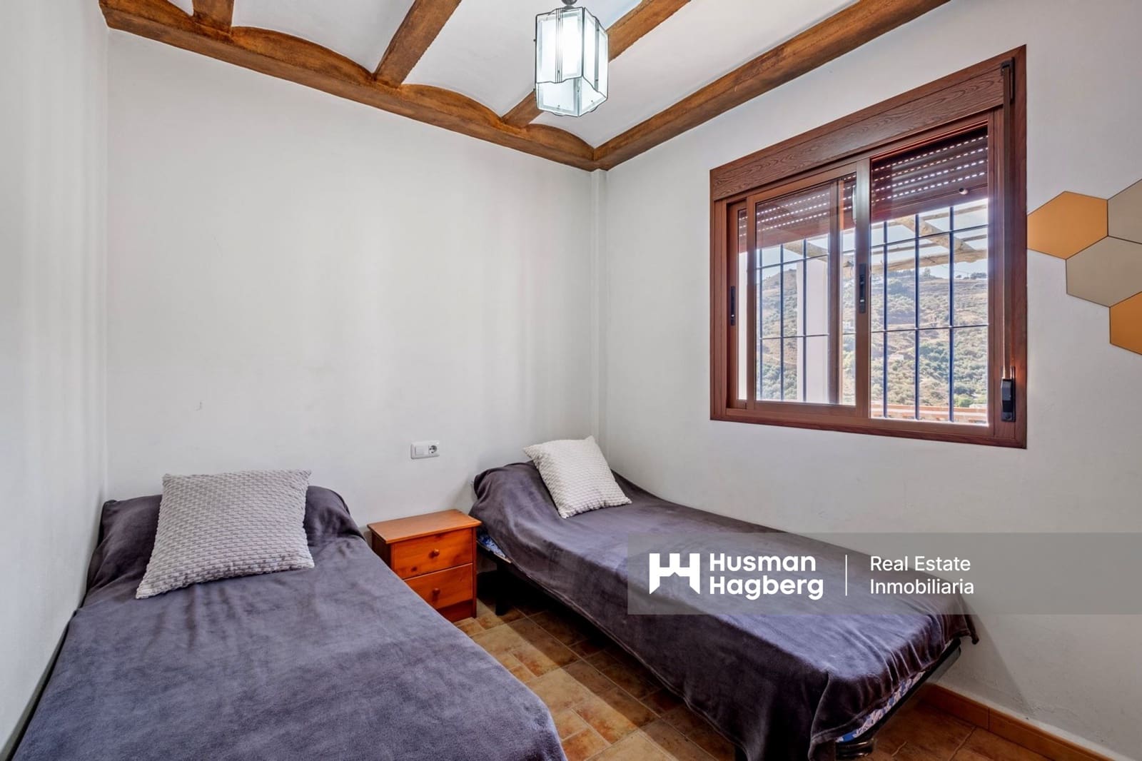 2 bedroom Villa for sale in Frigiliana with pool - € 369,000 (Ref: 9521819)