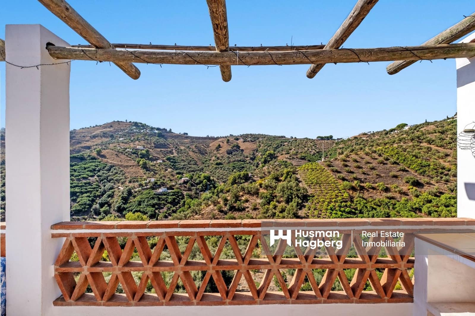 2 bedroom Villa for sale in Frigiliana with pool - € 369,000 (Ref: 9521819)