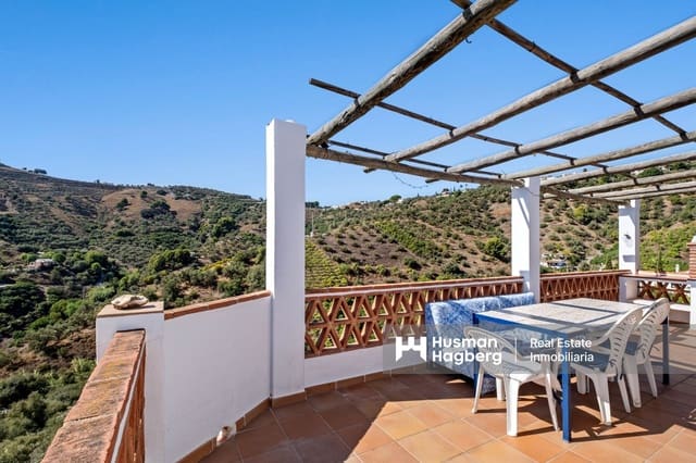 2 bedroom Villa for sale in Frigiliana with pool - € 369,000 (Ref: 9521819)