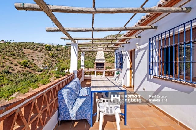 2 bedroom Villa for sale in Frigiliana with pool - € 369,000 (Ref: 9521819)