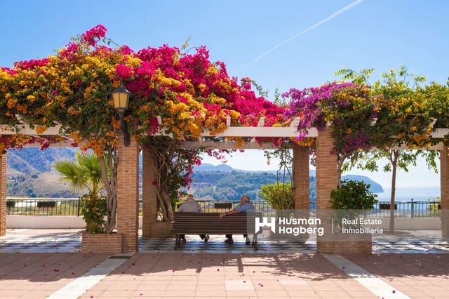 4 bedroom Townhouse for sale in Maro, Nerja - € 745,000 (Ref: 9524824)