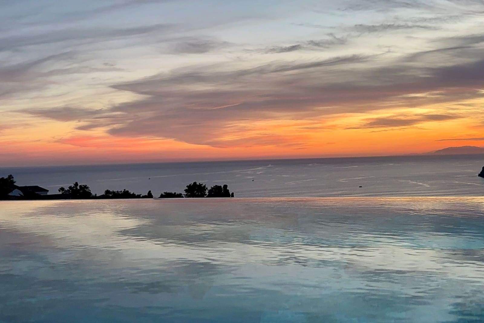 4 bedroom Villa for sale in Almunecar with pool - € 2,100,000 (Ref: 9528178)