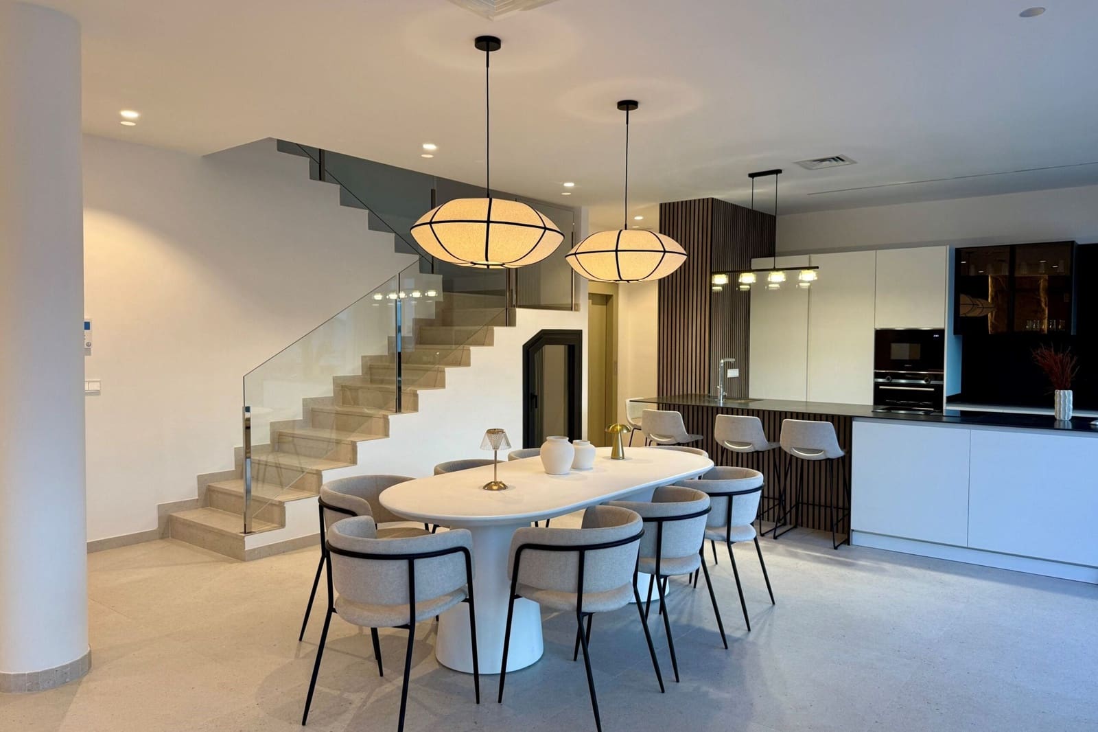 4 bedroom Villa for sale in Almunecar with pool - € 2,100,000 (Ref: 9528178)