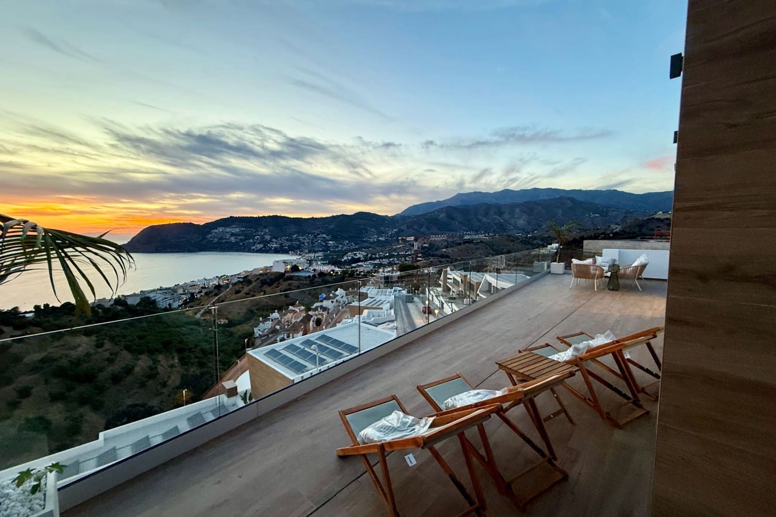 4 bedroom Villa for sale in Almunecar with pool - € 2,100,000 (Ref: 9528178)