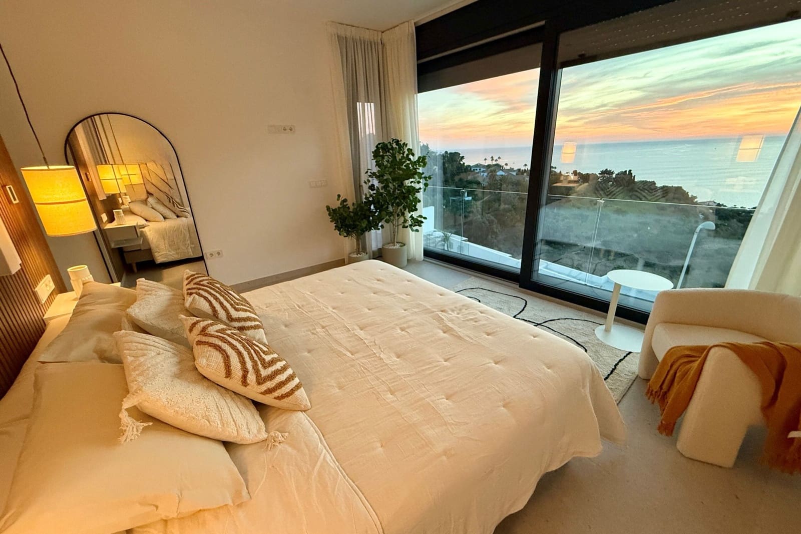 4 bedroom Villa for sale in Almunecar with pool - € 2,100,000 (Ref: 9528178)