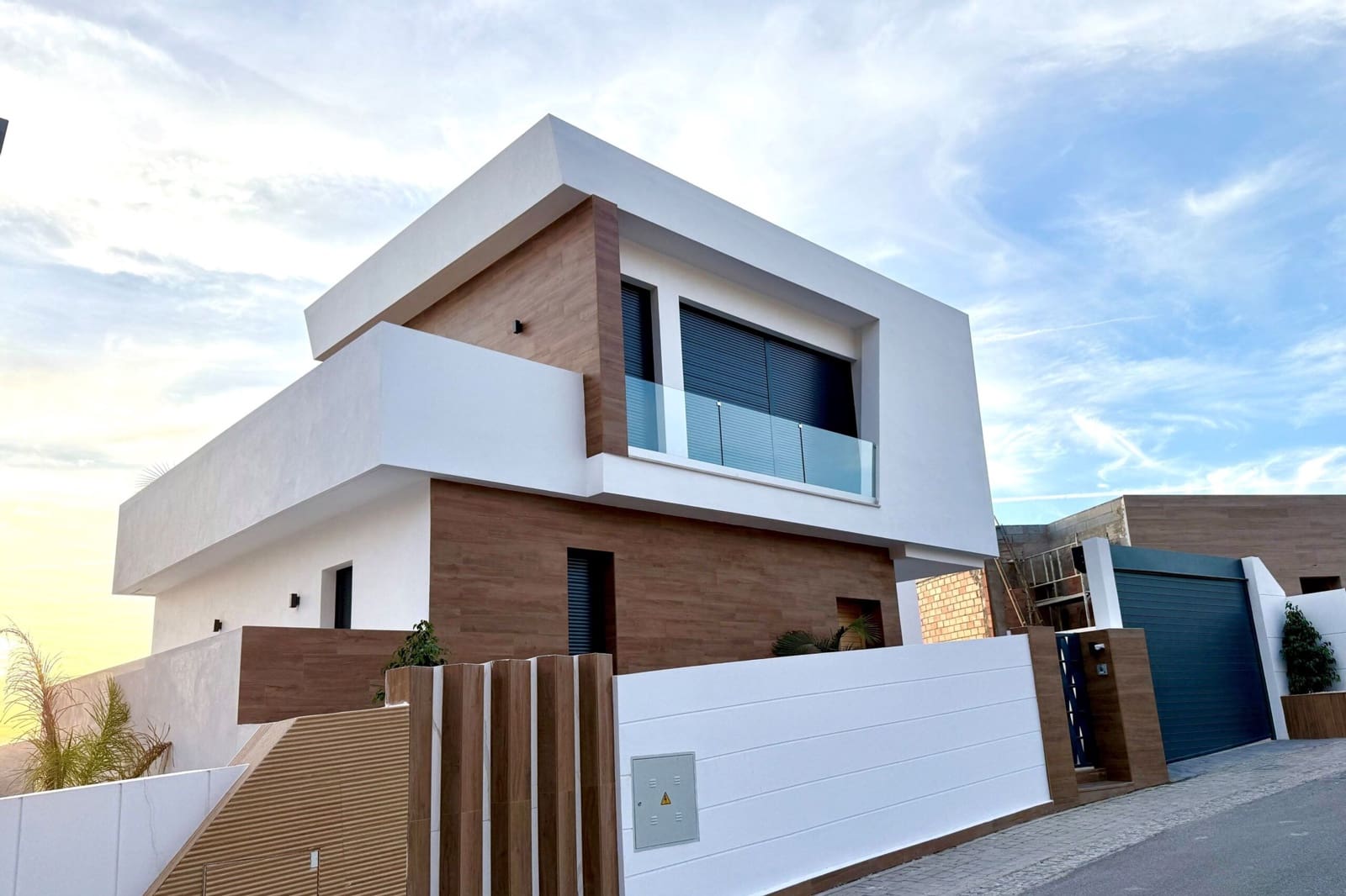 4 bedroom Villa for sale in Almunecar with pool - € 2,100,000 (Ref: 9528178)