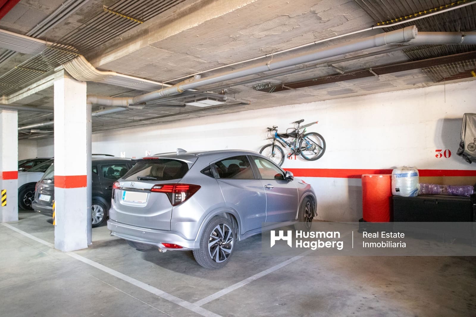 2 sovrum Lägenhet till salu i Caleta de Velez med pool - 289 000 € (Ref: 9532444)