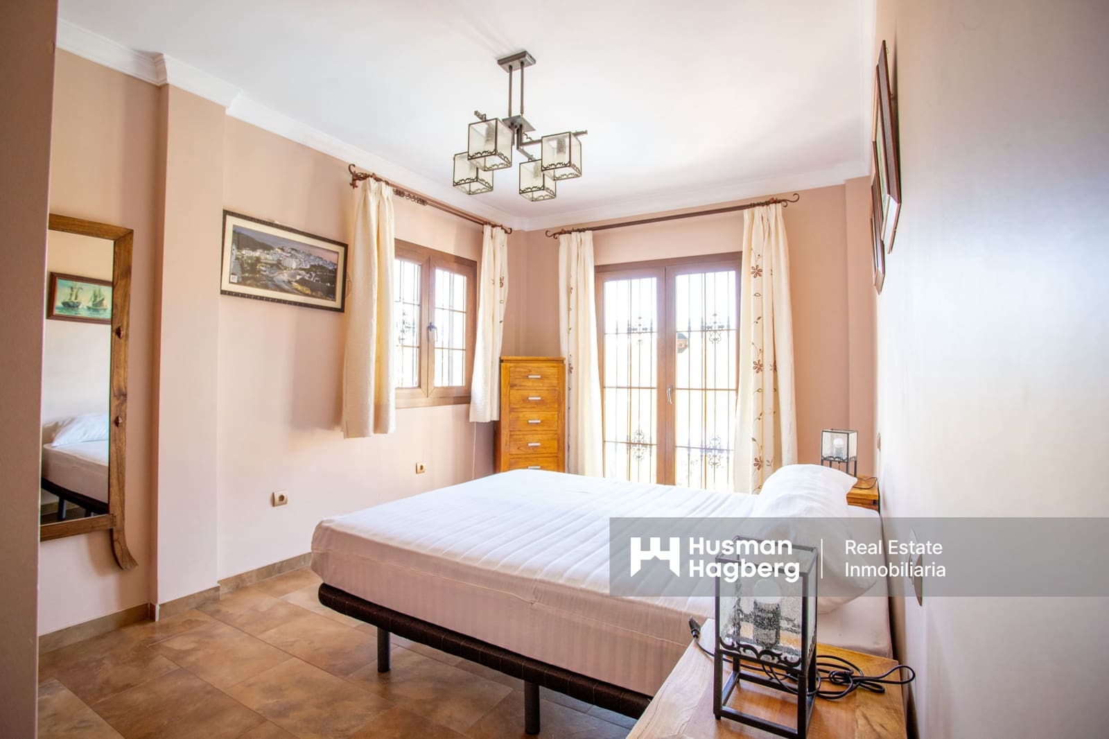 5 slaapkamer Villa te koop in Frigiliana met zwembad - € 850.000 (Ref: 9535142)