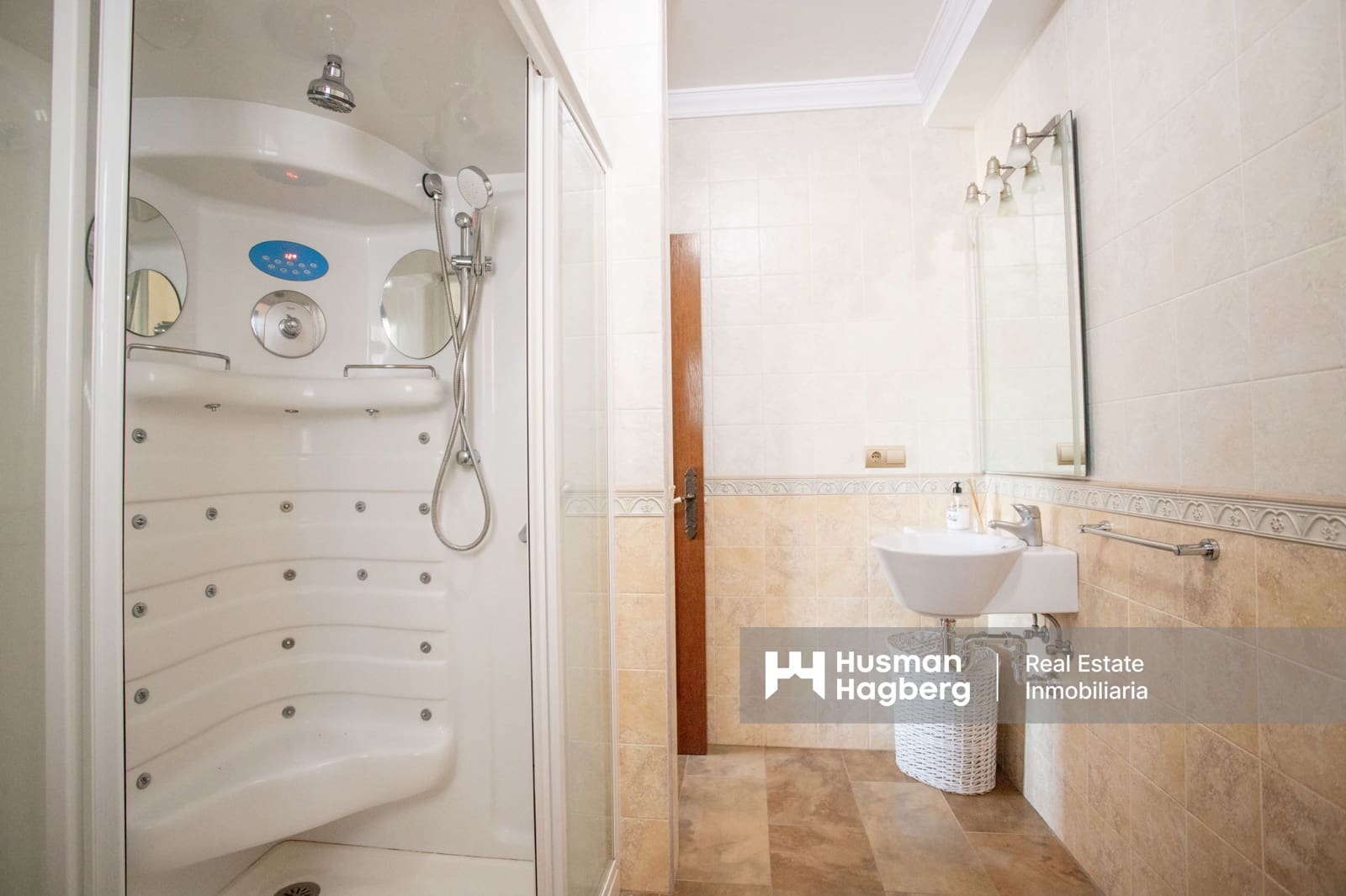 5 slaapkamer Villa te koop in Frigiliana met zwembad - € 850.000 (Ref: 9535142)