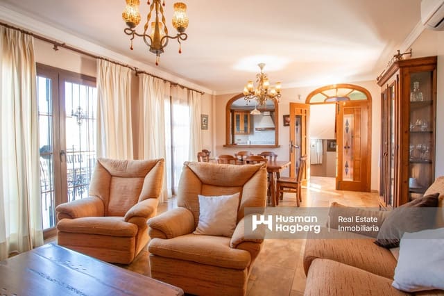 5 bedroom Villa for sale in Frigiliana with pool - € 850,000 (Ref: 9535142)