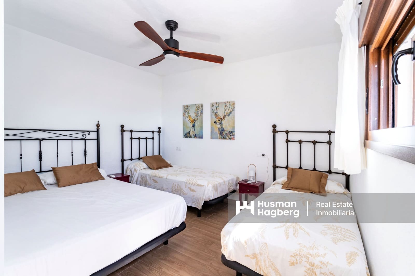 Chalet de 4 habitaciones en Almayate en venta con piscina - 460.000 € (Ref: 9552607)