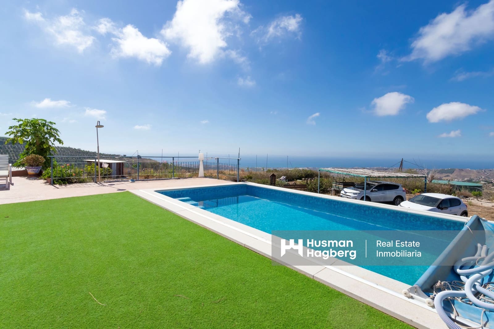 Chalet de 4 habitaciones en Almayate en venta con piscina - 460.000 € (Ref: 9552607)