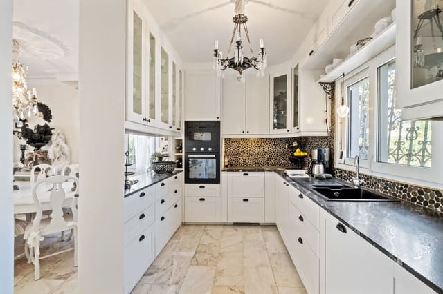 5 soverom Villa til salgs i Centro Internacional, Torrox med svømmebasseng - € 1 400 000 (Ref: 9559488)