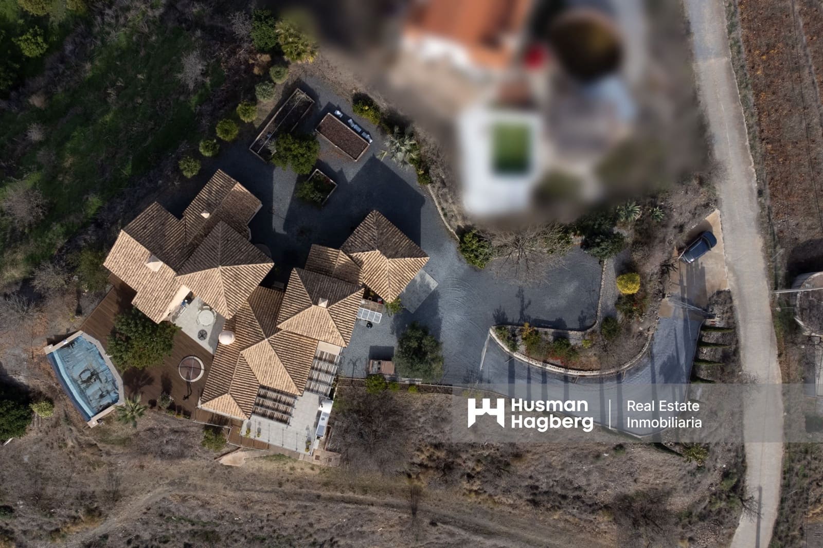 5 bedroom Villa for sale in Almunecar with pool - € 1,295,000 (Ref: 9562589)