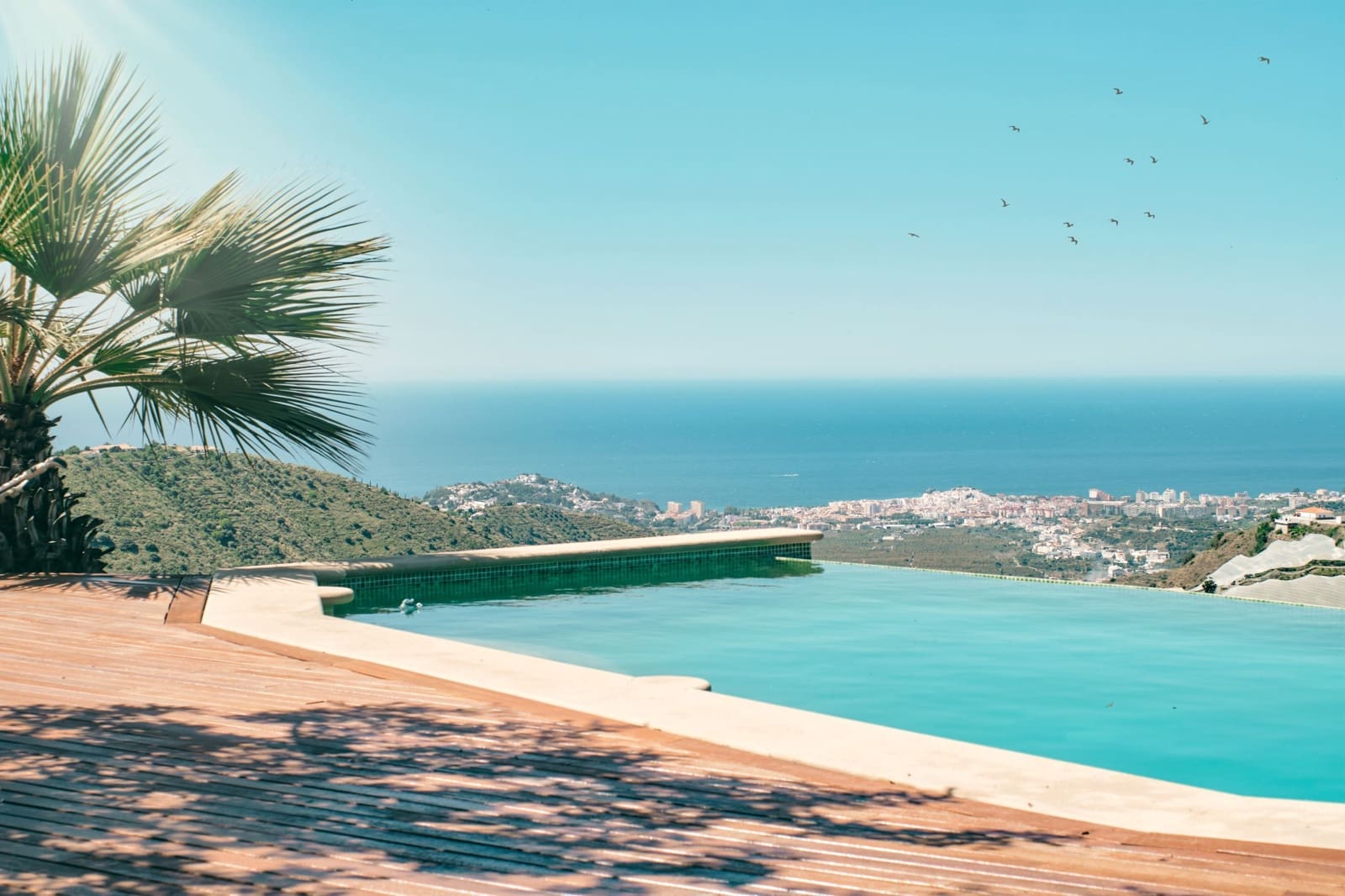 5 bedroom Villa for sale in Almunecar with pool - € 1,295,000 (Ref: 9562589)