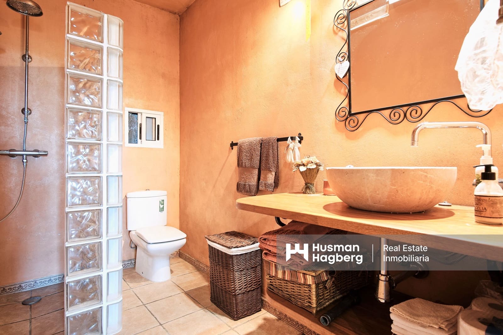 5 bedroom Villa for sale in Almunecar with pool - € 1,295,000 (Ref: 9562589)