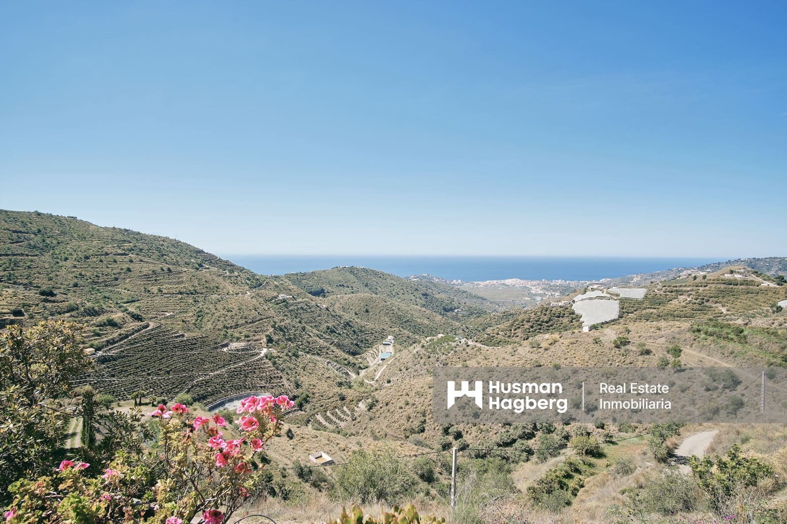 5 bedroom Villa for sale in Almunecar with pool - € 1,295,000 (Ref: 9562589)