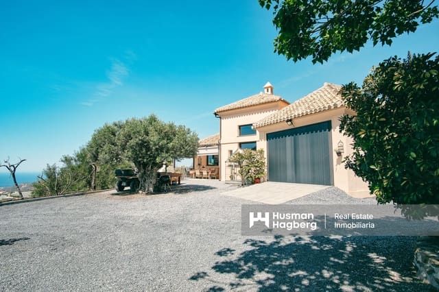 5 bedroom Villa for sale in Almuñécar with pool - € 1,295,000 (Ref: 9562589)