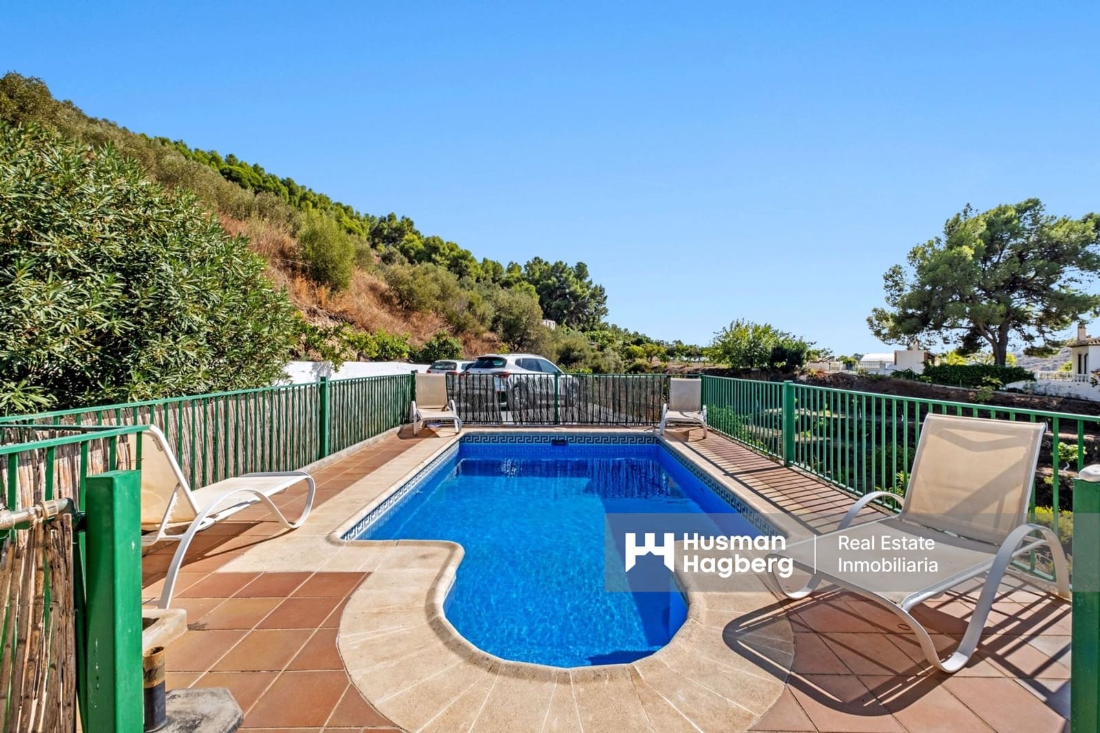 Chalet de 2 habitaciones en Frigiliana en venta con piscina - 369.000 € (Ref: 9606375)