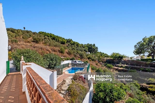Chalet de 2 habitaciones en Frigiliana en venta con piscina - 369.000 € (Ref: 9606375)