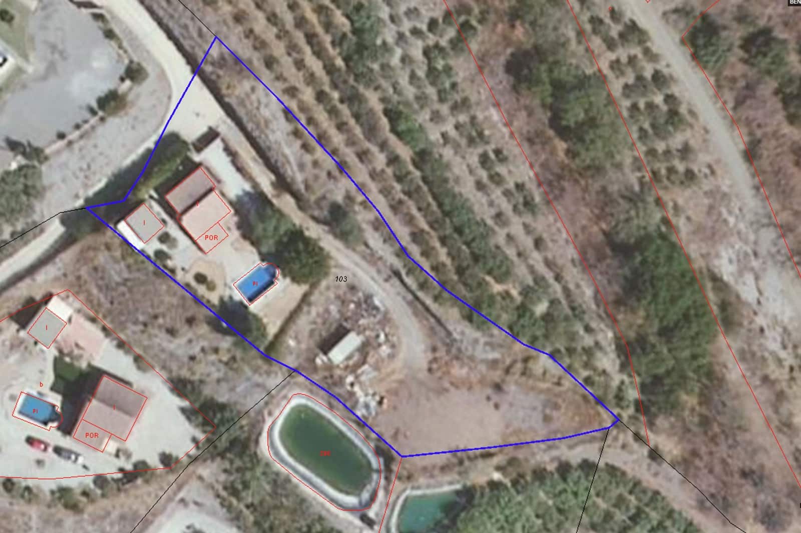 2 soveværelse Villa til salg i Benamocarra med swimmingpool - € 340.000 (Ref: 9606376)