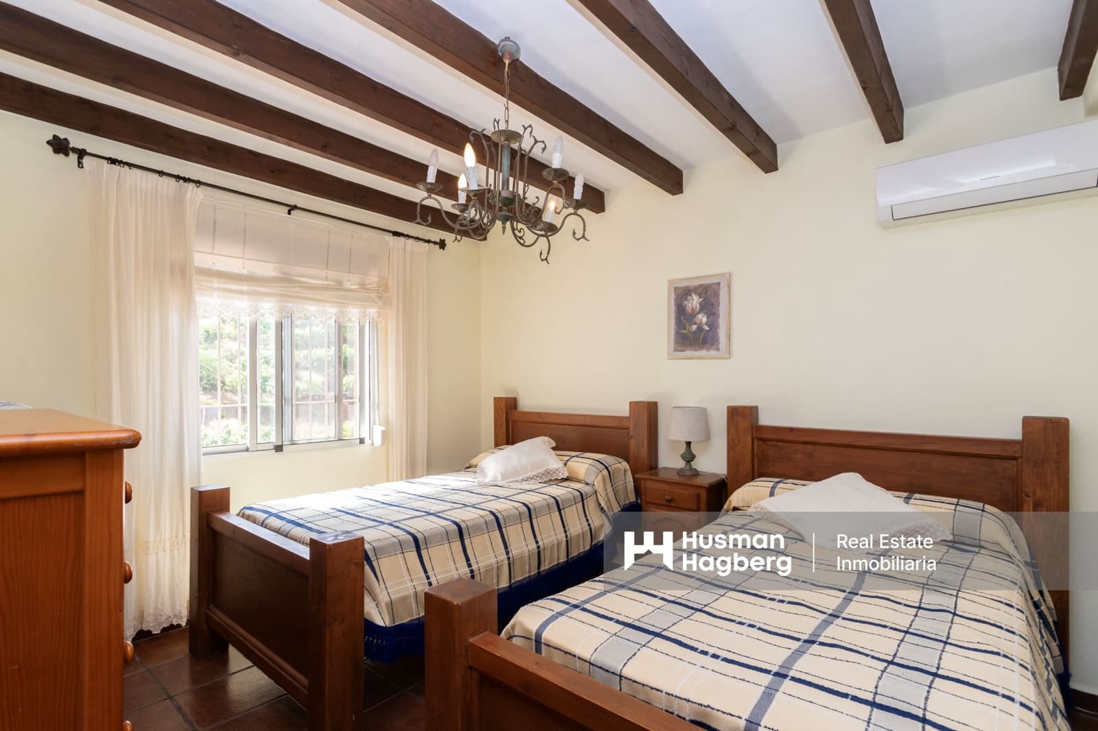 3 soverom Villa til salgs i Jete med svømmebasseng - € 550 000 (Ref: 9623223)