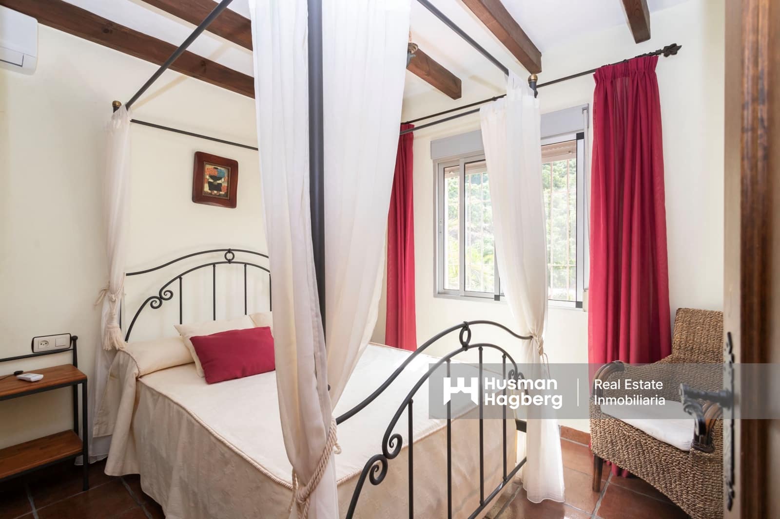 3 soverom Villa til salgs i Jete med svømmebasseng - € 550 000 (Ref: 9623223)