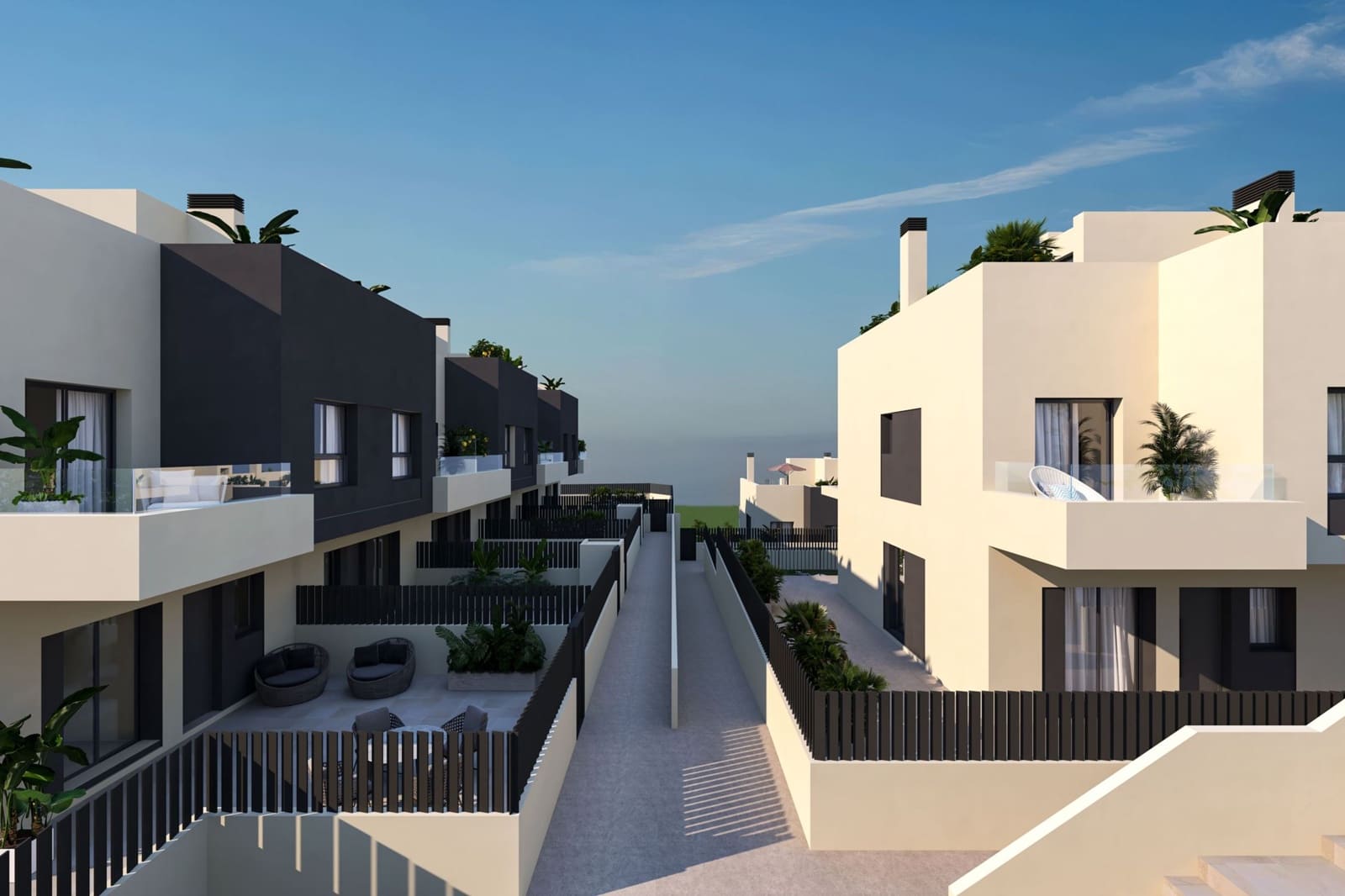 Casa de 4 habitaciones en Torre del Mar en venta con piscina - 670.000 € (Ref: 9626544)