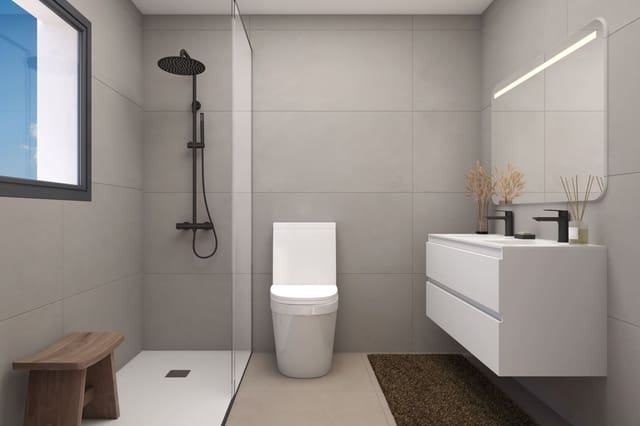 Casa de 4 habitaciones en Torre del Mar, Vélez-Málaga en venta con piscina - 670.000 € (Ref: 9626544)