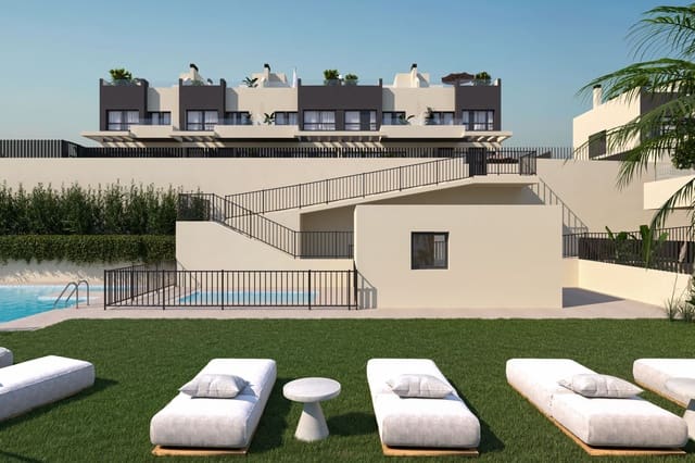 Casa de 4 habitaciones en Torre del Mar, Vélez-Málaga en venta con piscina - 670.000 € (Ref: 9626544)