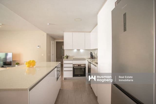 2 sovrum Lägenhet till salu i Laguna Beach, Torrox med pool - 395 000 € (Ref: 9652354)