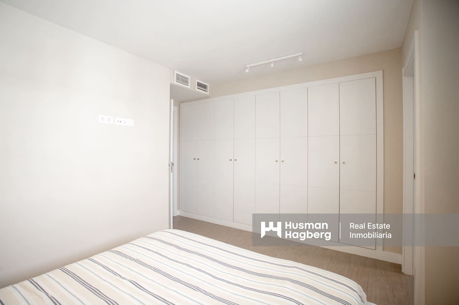 2 sovrum Lägenhet till salu i Torrox med pool - 395 000 € (Ref: 9652354)