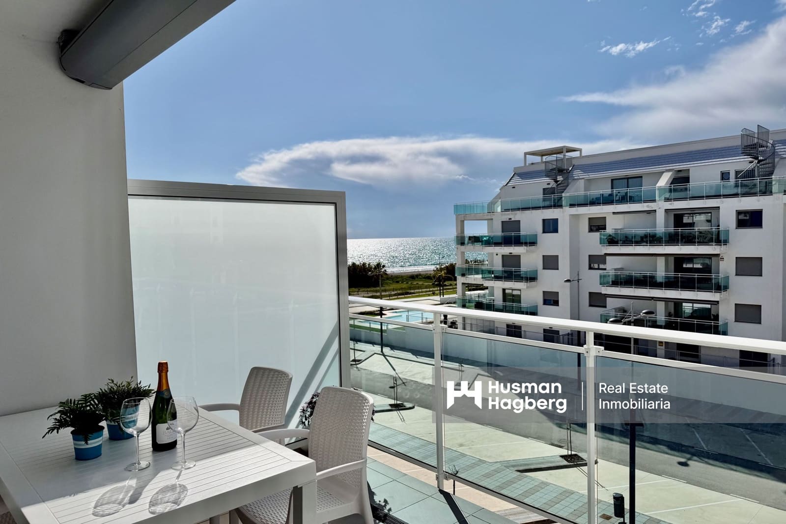 2 bedroom Apartment for sale in Torrox with pool - € 395,000 (Ref: 9652354)