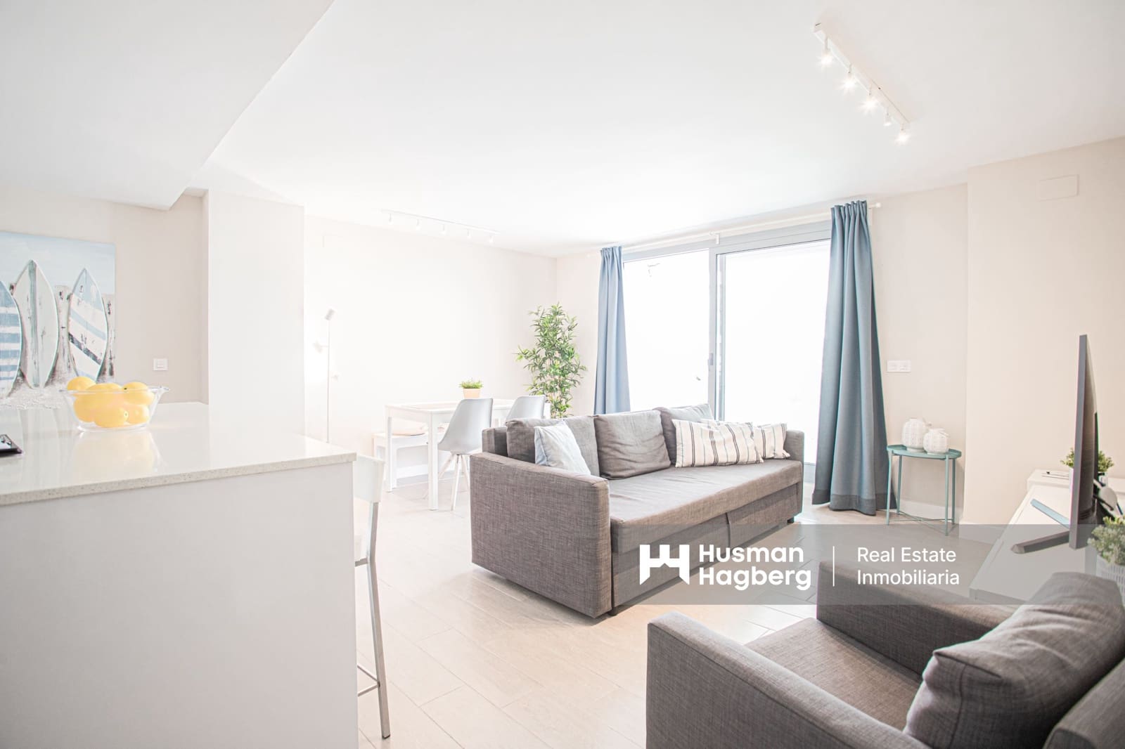 2 bedroom Apartment for sale in Torrox with pool - € 395,000 (Ref: 9652354)