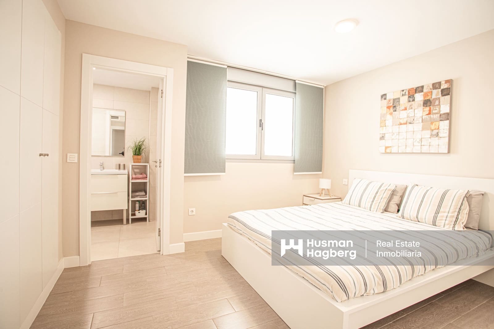 2 bedroom Apartment for sale in Torrox with pool - € 395,000 (Ref: 9652354)