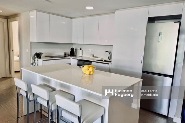 2 soveværelse Lejlighed til salg i Laguna Beach, Torrox med swimmingpool - € 395.000 (Ref: 9652354)