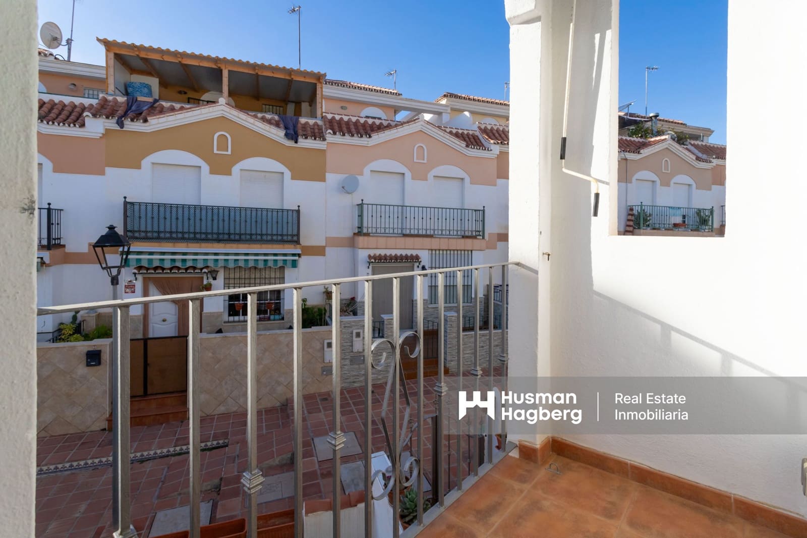 4 slaapkamer Huis te koop in Torrox met zwembad - € 399.000 (Ref: 9653189)