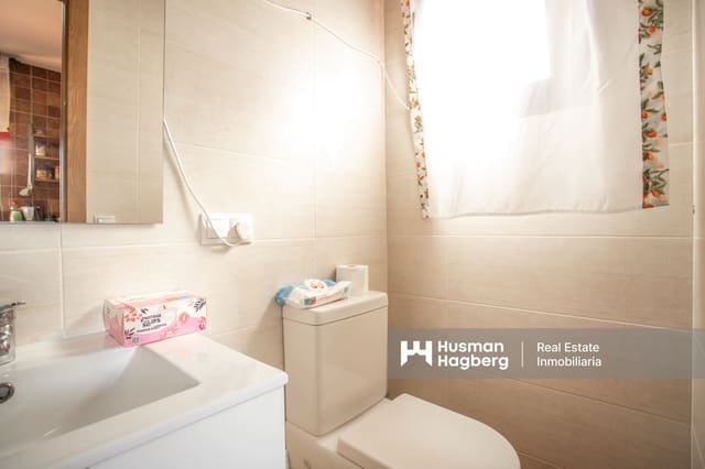 1 chambre Villa/Maison à vendre à Sayalonga avec piscine - 290 000 € (Ref: 9656710)