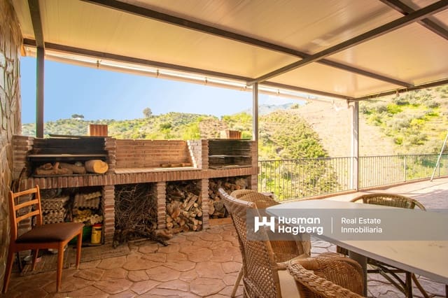 1 chambre Villa/Maison à vendre à Sayalonga avec piscine - 290 000 € (Ref: 9656710)